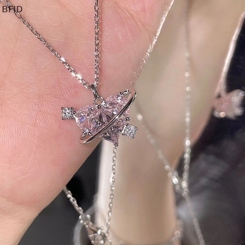 [BFID] Fashion Planet Merah Muda Hati Zirkon Kalung Wanita Pesona Aesthetic Klavikula Rantai Kalung Pesta Ulang Tahun Perhiasan Hadiah [ID]