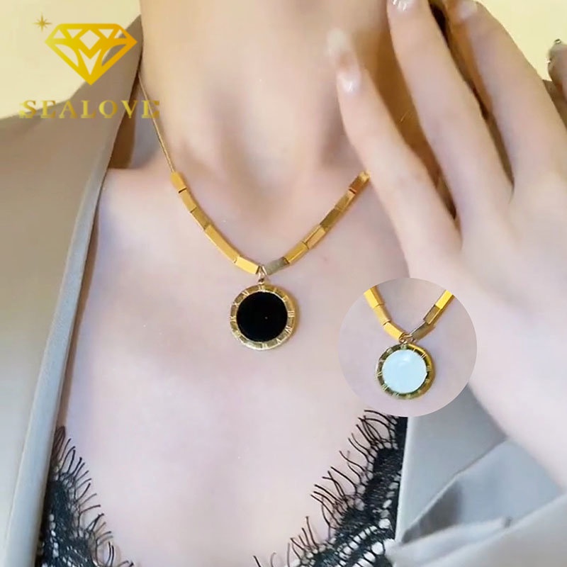 Kalung Titanium Anti Karat Romawi Bulat Hitam Korea Aesthetic Cantik Emas 18K  Aksesoris Wanita Perhiasan