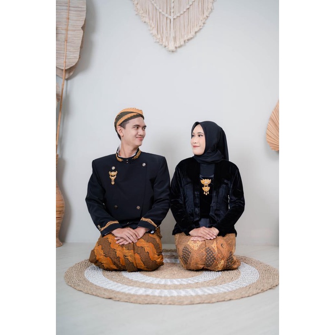 

Cetak Foto 2R Full + Figura / Foto Pre-Wedding dan Wedding