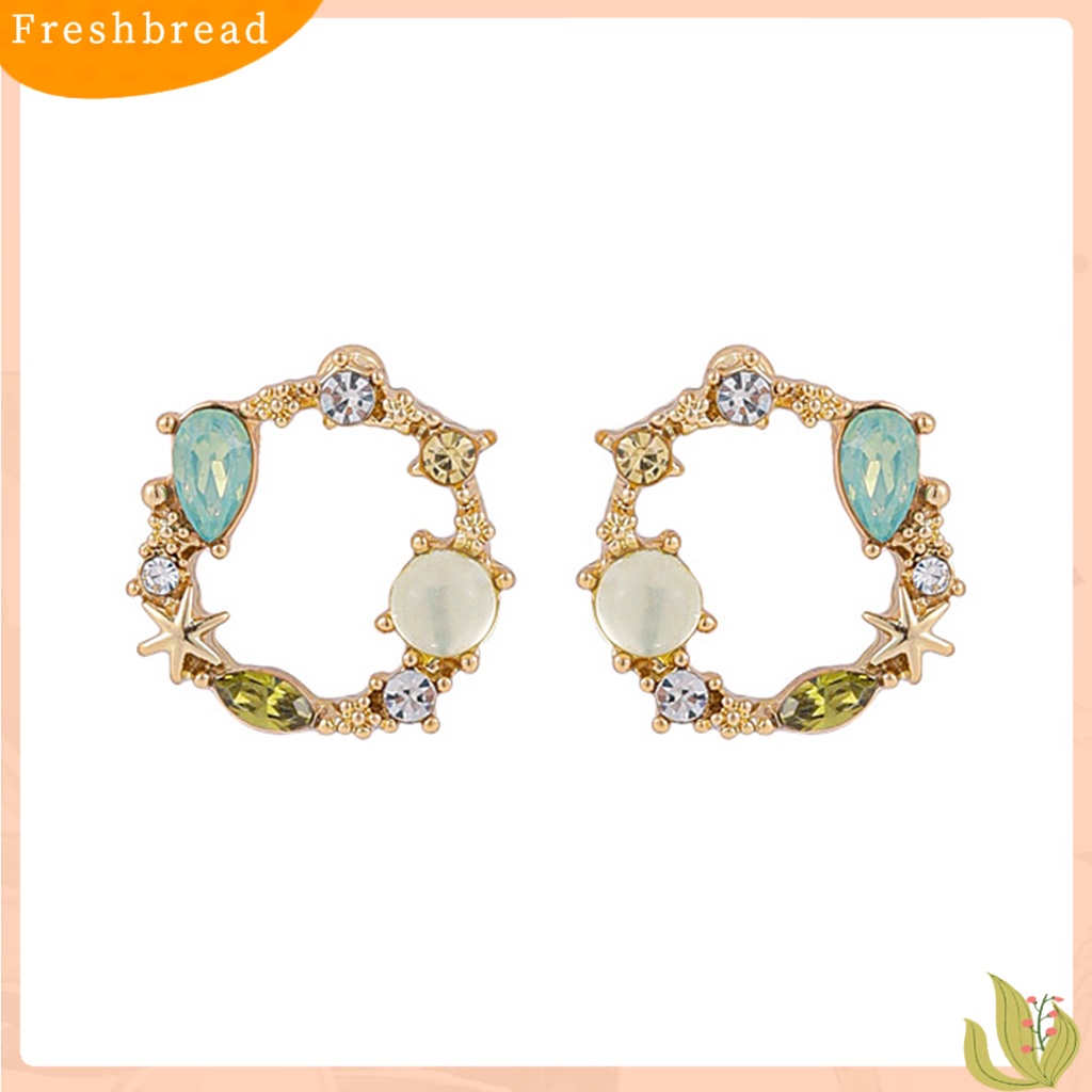 &lt; Freshbread &gt; 1pasang Alloy Studs Earrings Indah Geometris Berlian Imitasi Wreath Piercing Ear Studs Untuk Kehidupan Sehari-Hari