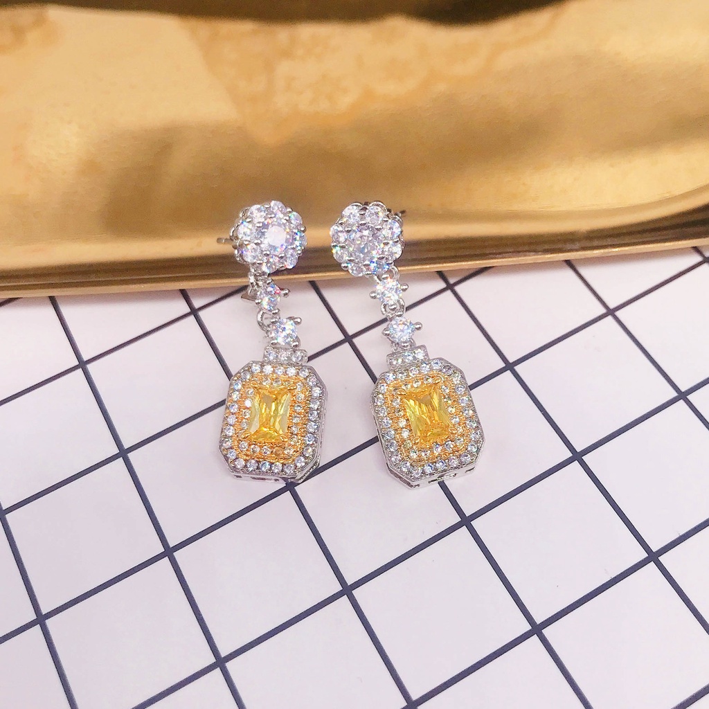 Goldkingdom Fashion Perhiasan Aksesoris Ready Stock Mewah Mikro Bertatahkan Berlian Kuning Putri Persegi Berlian Anting-Anting Panjang Warna-Warni Anting-Anting Telinga Aksesoris