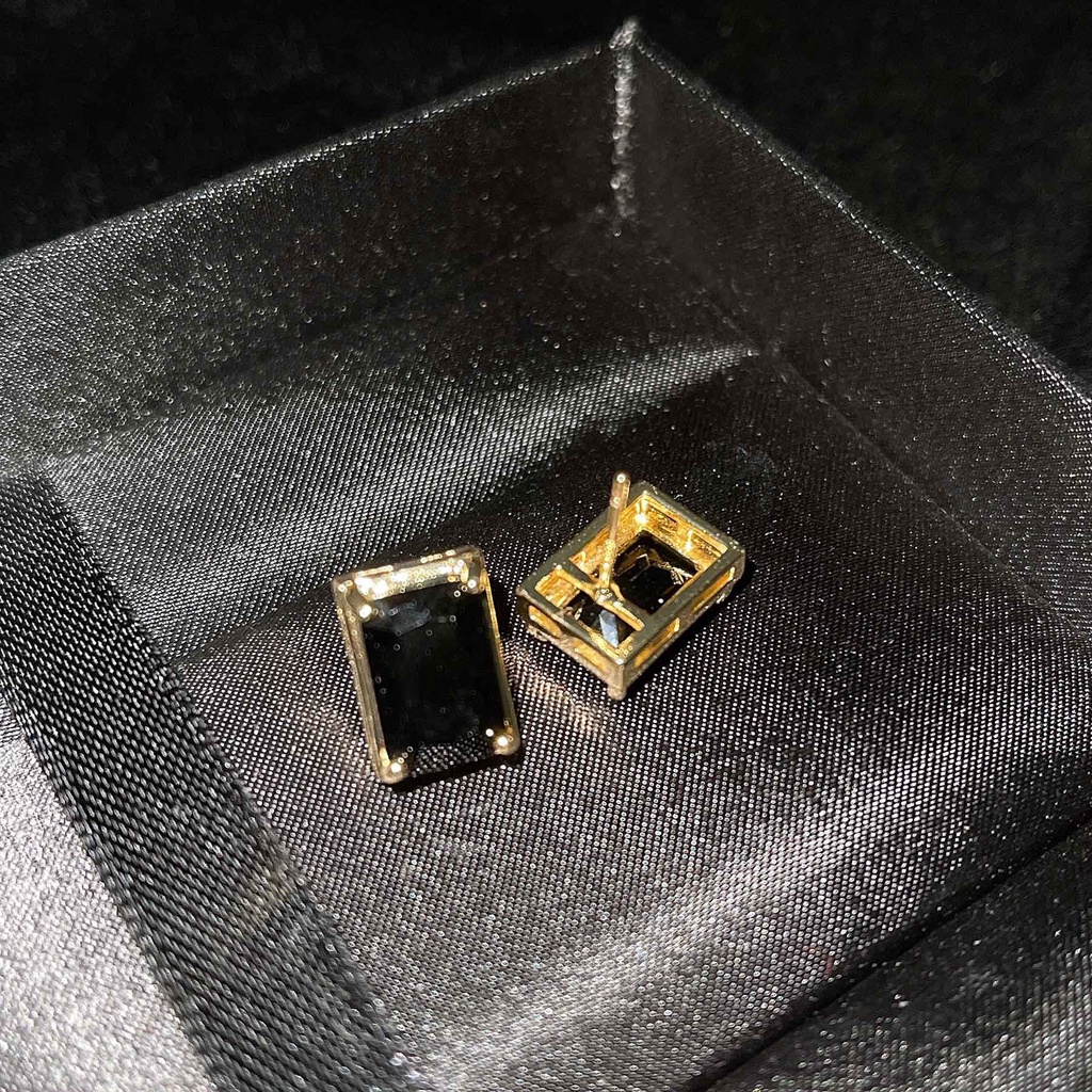 Goldkingdom Aksesoris Perhiasan Fashion Ready Stock Desain Mewah Ringan Segi Berlian-set Batu Permata Hitam Anting Cinta Anting Pejantan Berlapis Emas