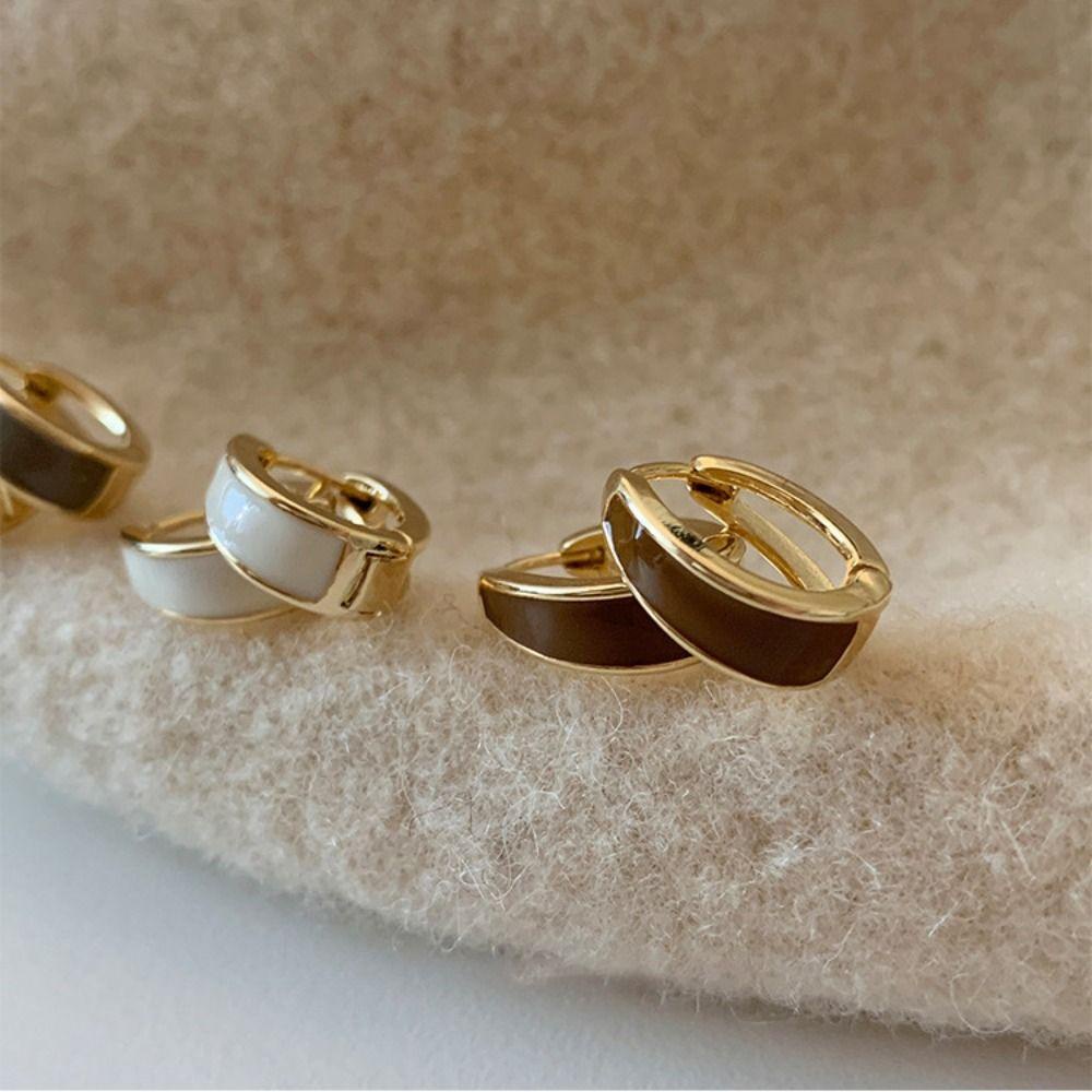 Mxbeauty Wanita Anting Hoop Minoritas Manis Pesta Fashion Desain Tembaga Temperamen Enamel Telinga Gesper