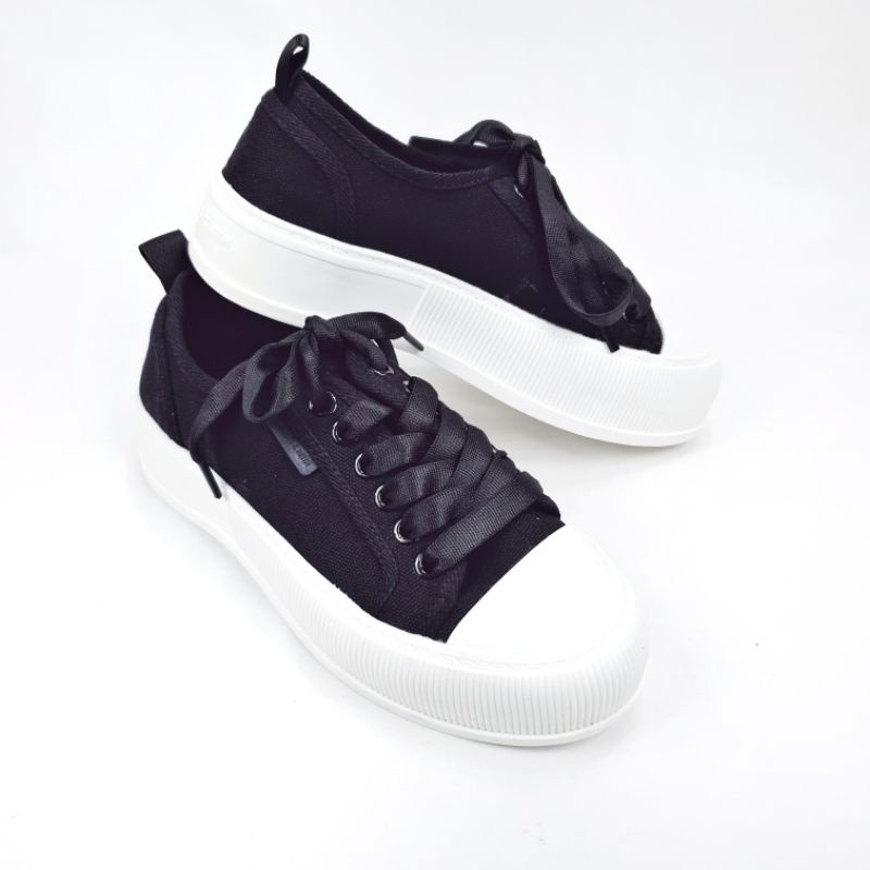 Sepatu Wanita Sneakers Tali Tebal 5cm