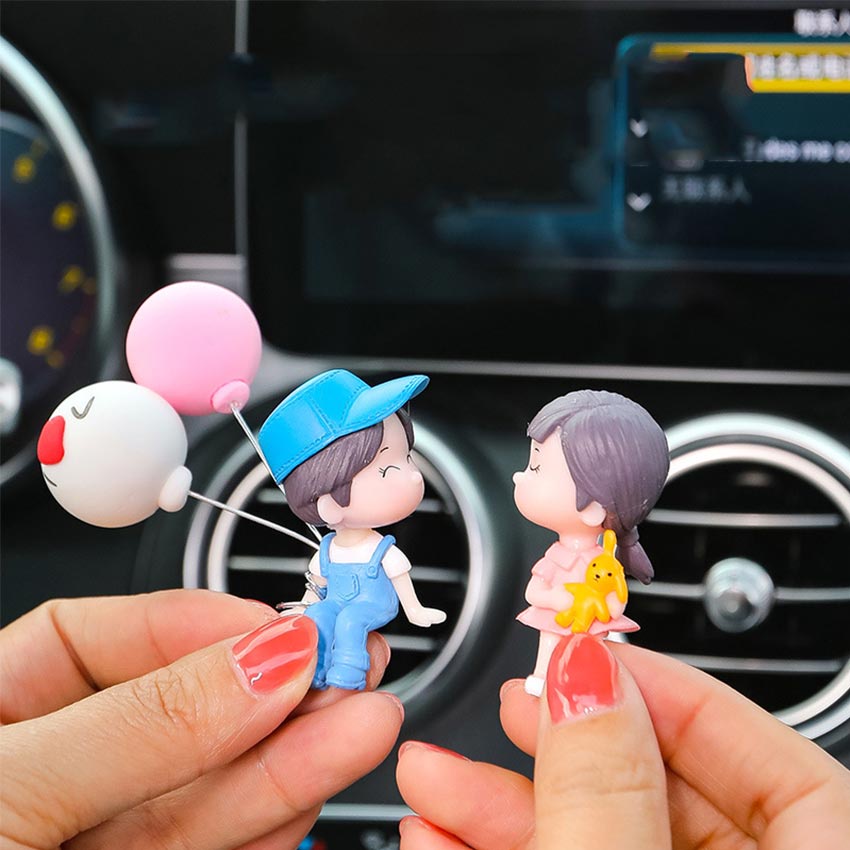 Miniatur Boneka Anak Laki-Laki / Perempuan model boneka couple imut lucu Untuk Dekorasi Interior Mobil