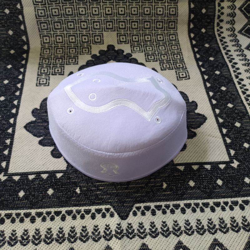 PECI MALAYSIA TEROMPAH Peci Putih Kopiah Terompah Songkok malaysia terompah Kopiah Malaisia Peci Dew