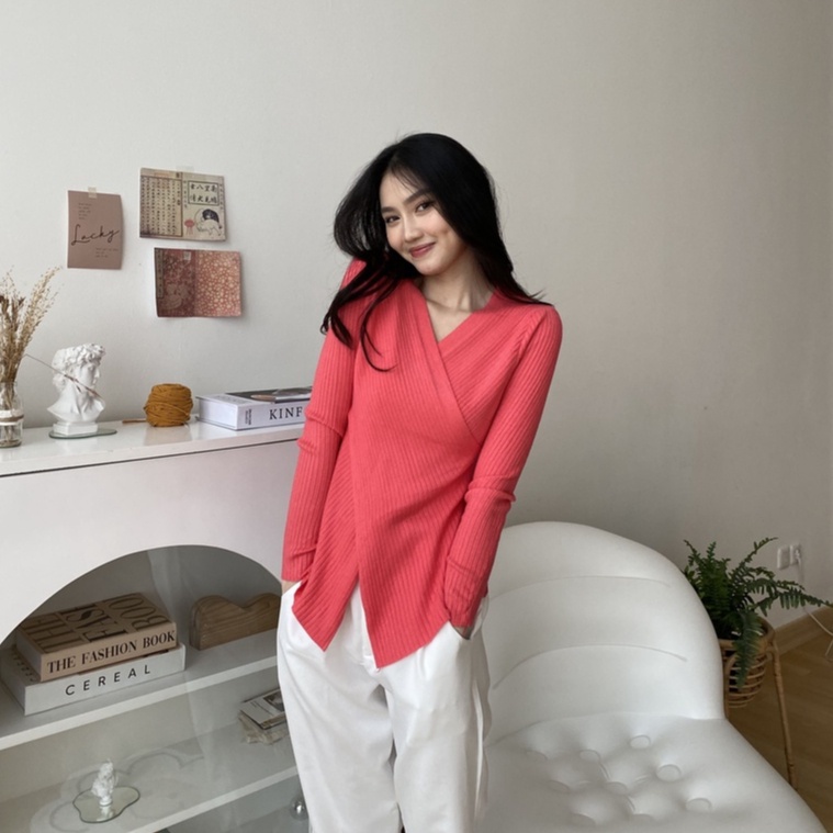 Eyri Knit Blouse - Atasan Rajut - Korean Casual Top