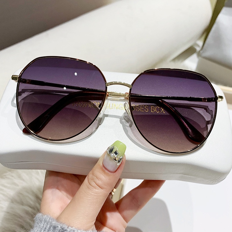 (YUZHU) Korea Fashion Bingkai Logam Kerai Kacamata Hitam Pilot Wanita Anti UV Sunglasses