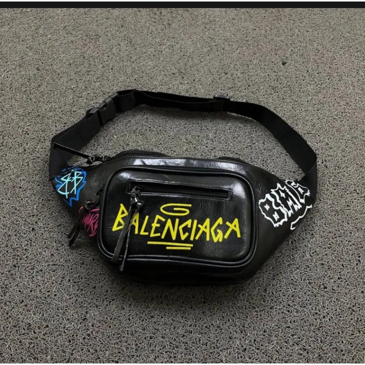 TAS SLEMPANG WAISTBAG BELENCIAGA