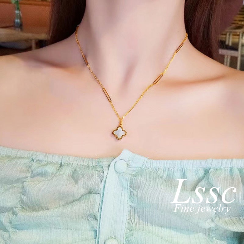 Kalung Titanium Bunga Clover Hitam Aesthetic Cantik Korea Emas 18K Anti Karat Aksesoris Wanita Perhiasan