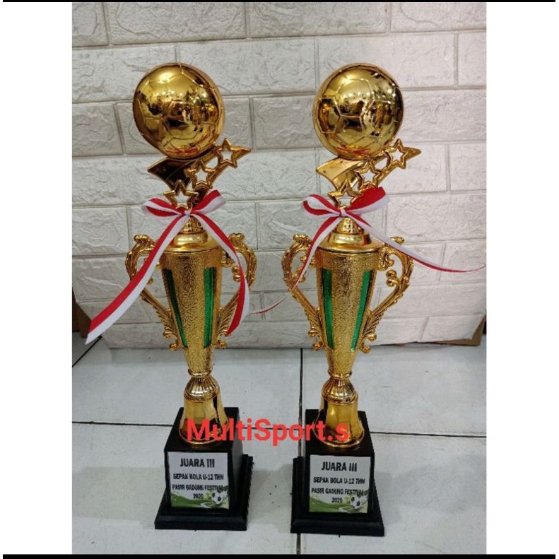 PIALA TROPHY BOLA 1 SET 123