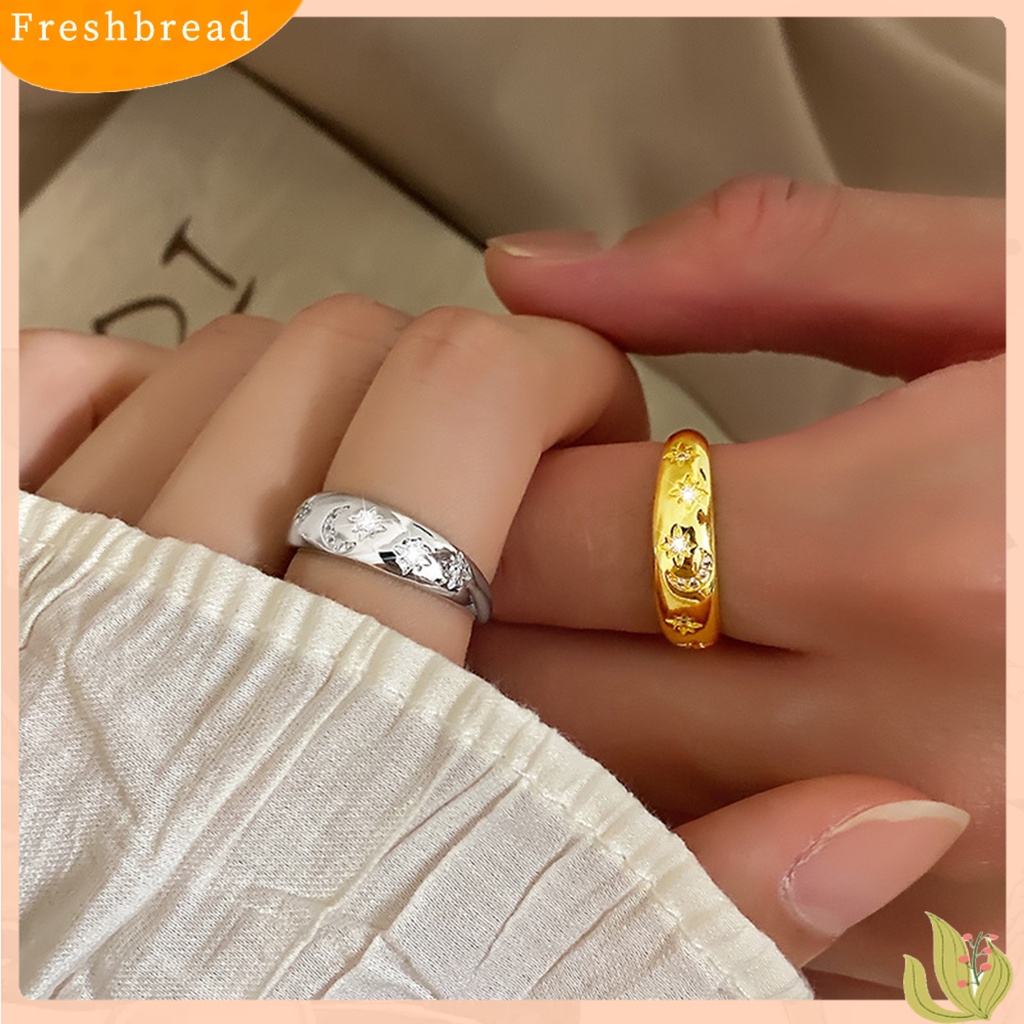 &lt; Freshbread &gt; Cincin Janji Ukiran Halus Zirkon Imitasi Bertatahkan Desain Pembukaan Kilau Terang Electroplating Dekorasi Pengerjaan Halus Fashion Cincin Bulan Bintang Sederhana Untuk Anniversary