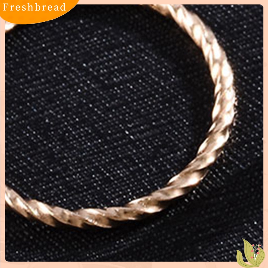 &lt; Freshbread &gt; 5Pcs/Set Cincin Shiny Pengerjaan Halus Alloy Golden Thin Women Finger Ring Untuk Hadiah