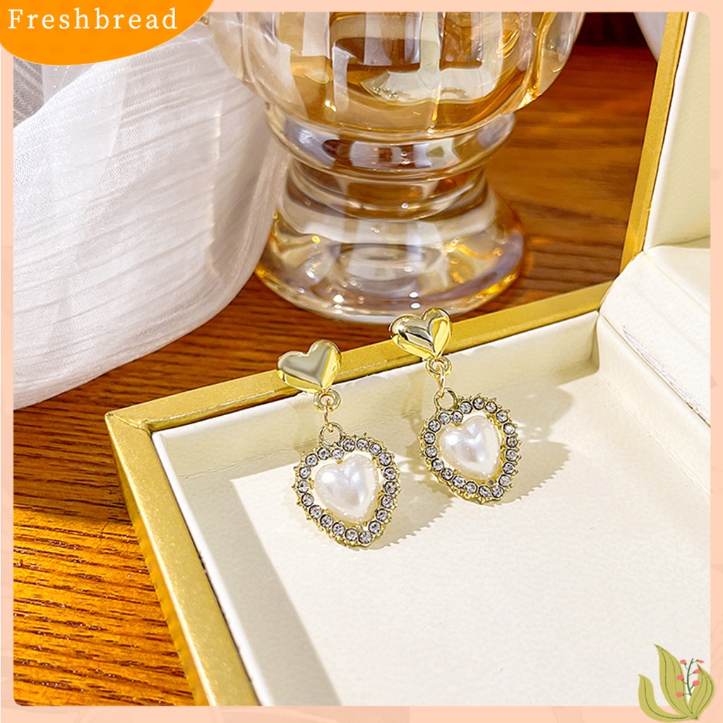 &lt; Freshbread &gt; 1pasang Anting Pejantan Hadiah Elegan Fashion Perhiasan Berlian Imitasi Mengkilap Cinta Hati Mutiara Imitasi Menjuntai Anting Untuk Hari Valentine