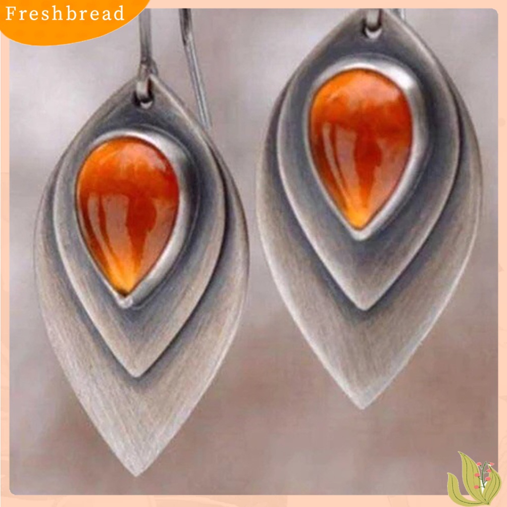 &lt; Freshbread &gt; 1pasang Anting Wanita Bentuk Daun Vintage Retro Ukiran Warna Kontras Hias Telinga Anti Alergi Batu Hias Menjuntai Anting Hadiah