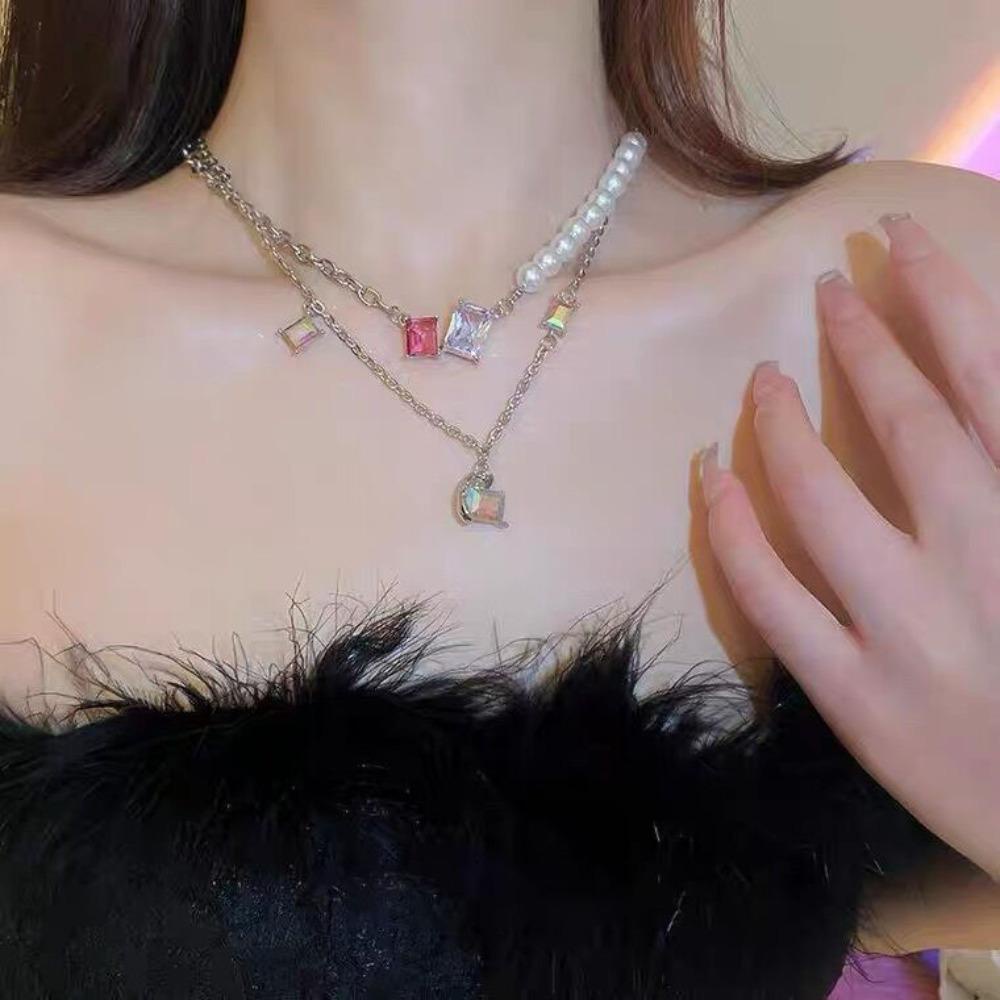 Mxbeauty Kalung Wanita Pesta Keren Mutiara Mengkilap Retro Kristal Gaya Korea Necklace