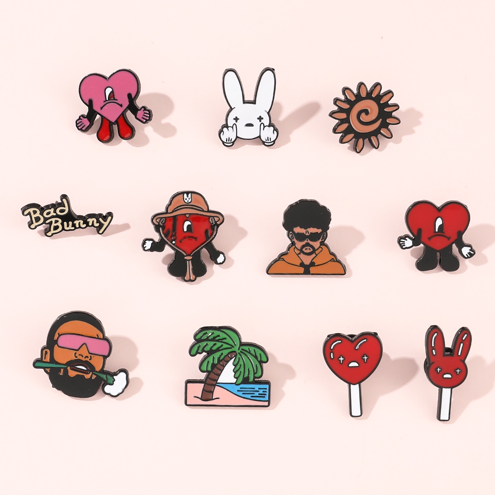 Lucu Bad Bunny Bros Merah Hati Rapper Bad Rabbit Enamel Pin Pakaian Ransel Pin Kartun Perhiasan Aksesoris Hadiah Untuk Anak-Anak