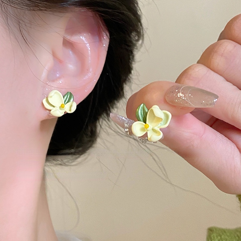 Deartiara Anting Bunga Gardenia Segar Kecil Untuk Wanita Anting Temperamen Manis Abadi Super2023Anting Baru