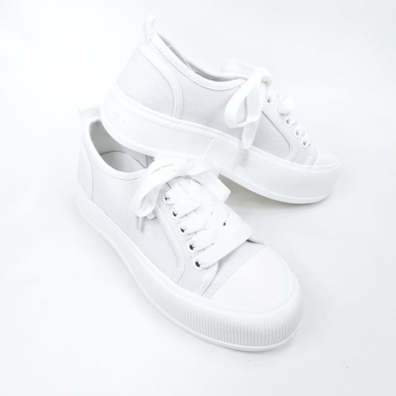 Sepatu Wanita Sneakers Tali Tebal 5cm