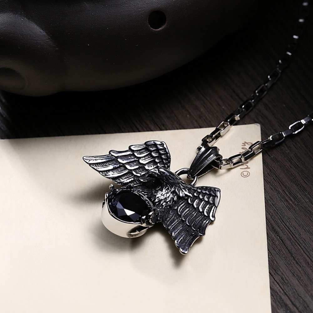 [X C Kalung] Wanita Hip Hop Punk Gothic Vintage Perak Kalung Eagle Ambil Permata Baja Titanium Liontin Rock Pesta Fashion Perhiasan