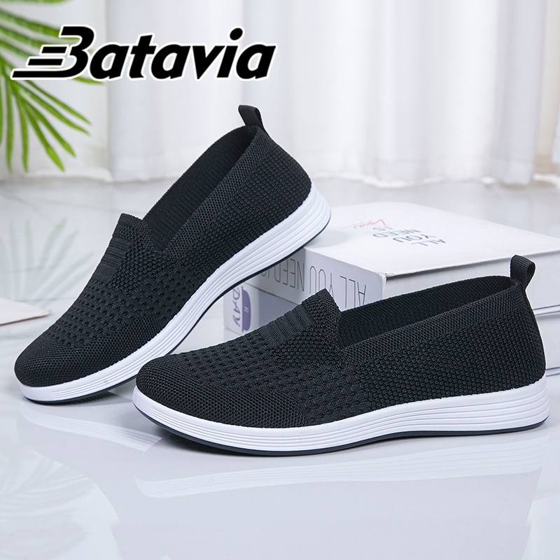 Batavia Sepatu wanita datar impor terbaru adalah set bernapas dan nyaman, mengenakan sepatu Black Working Shoes Mom Shoes A168