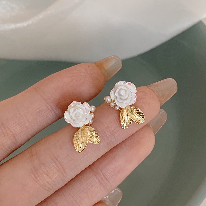 Korea Korea Korea Bunga Mutiara Temperamen Niche Kecil Sederhana Anting Desain High-End