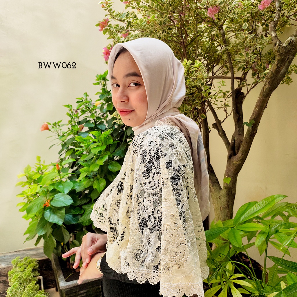 BOLERO MODERN MOTIF PUTIH FREE PIN BWW062