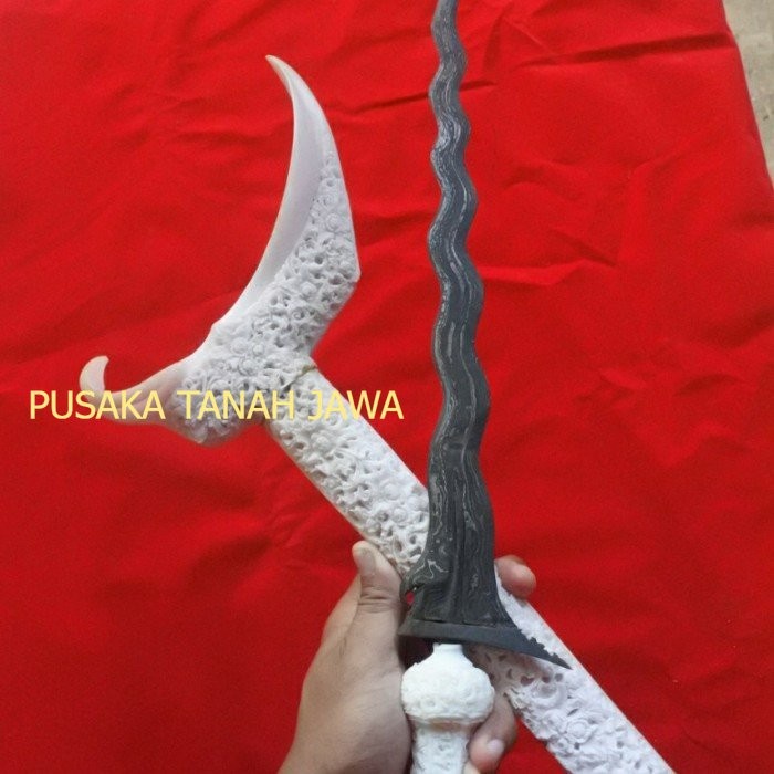 

keris sabuk inten istimewa warangka ukir antik murah
