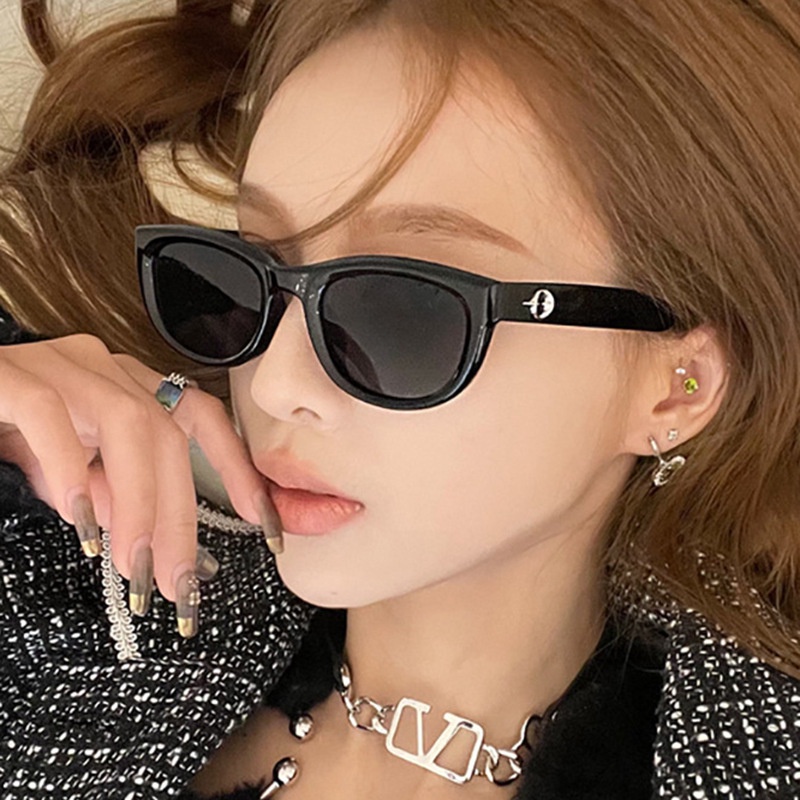 (YUZHU) Kacamata Cosmic Nebula Desain Gaya Baru Rasa Premium Hot Girl Anti UV Sunglasses