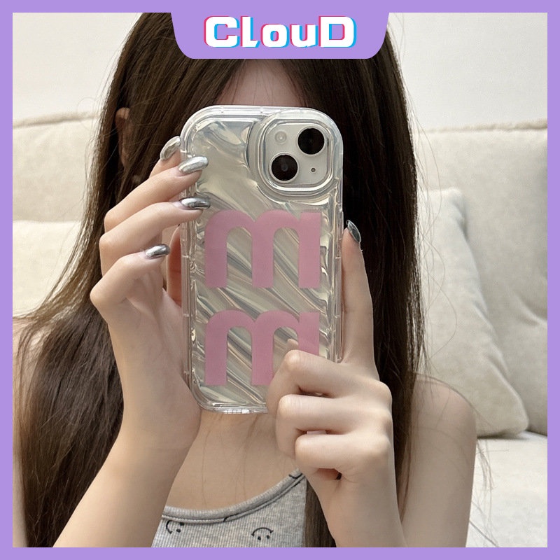 IPHONE 3d Stereo Bergelombang Dengan Penutup Stiker Hati Berlian Kompatibel Untuk Iphone13 12 11 14 Pro MAX 7 6 6S 8plus Se2020 7Plus XR XS X MAX Simple Huruf M Pita Pink Busur Soft Case