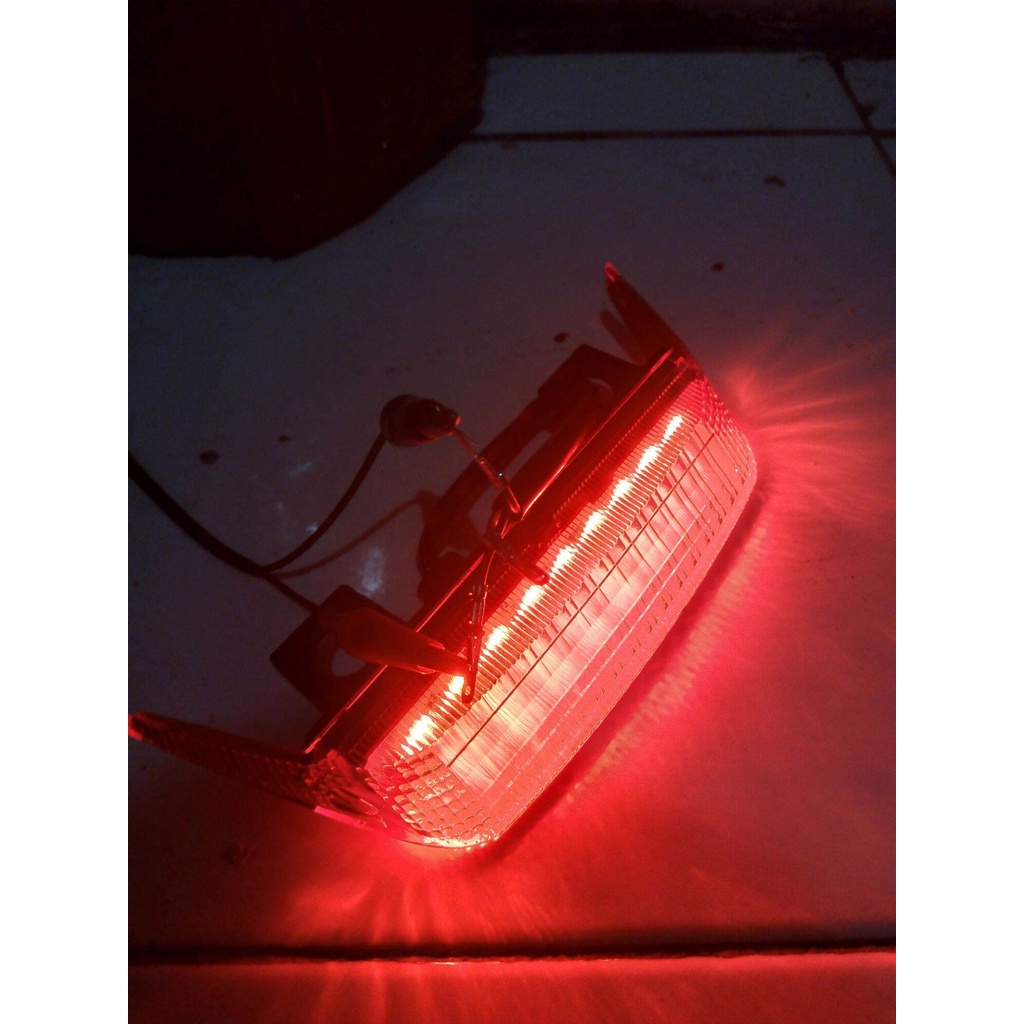 Lampu Behel Belakang Assy Fizr F1ZR LED Variasi Gerak Kelap Kelip Warna Terang