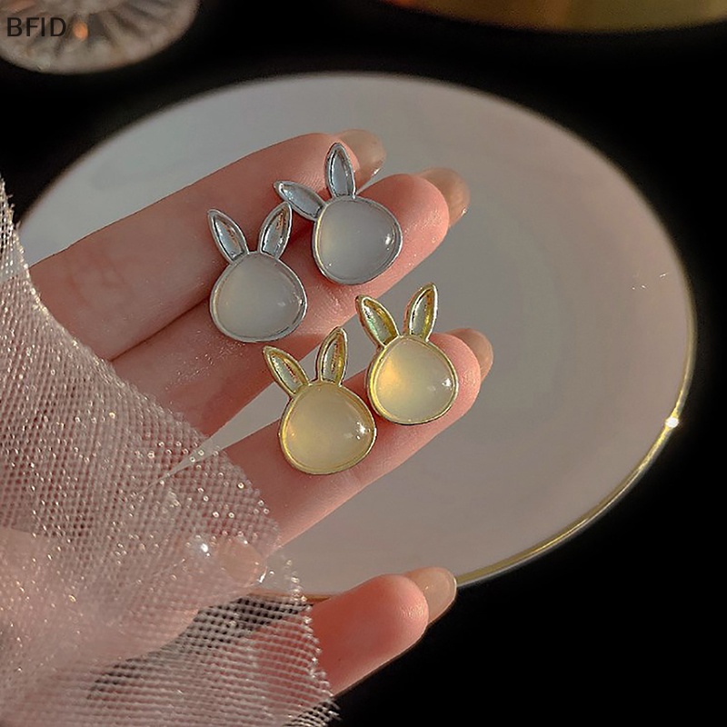 [BFID] Fashion INS Rabbit Stud Earrings Untuk Wanita Gadis Anting Fashion Baru Untuk Wanita [ID]