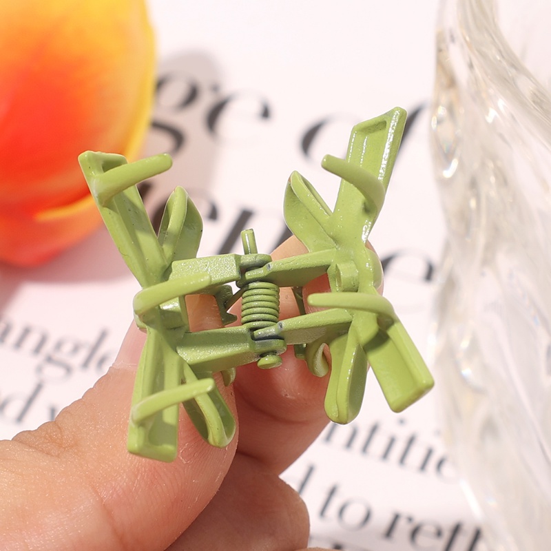 Fashion Sederhana Warna Permen Wanita Kecil Ikatan Simpul Desain Rambut Cakar Klip Gadis Manis Segar Hiu Klip Poni Samping Ambil Jepit Rambut Aksesoris Rambut