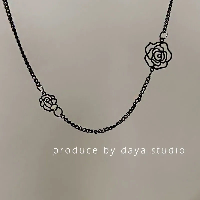 Kalung Bunga Bahan Alloy Populer Untuk Wanita