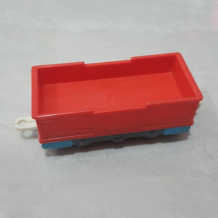 Takara Tomy Plarail Gerbong Kereta Merah