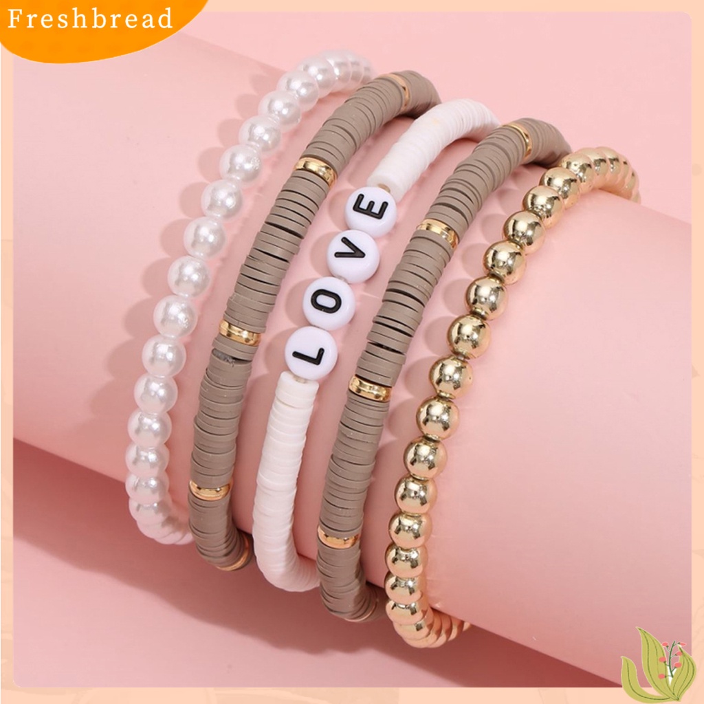 &lt; Freshbread &gt; 5Pcs Gelang Unisex Warna-Warni Bohemian Polymer Clay Love Huruf Mutiara Imitasi Gelang Untuk Pesta