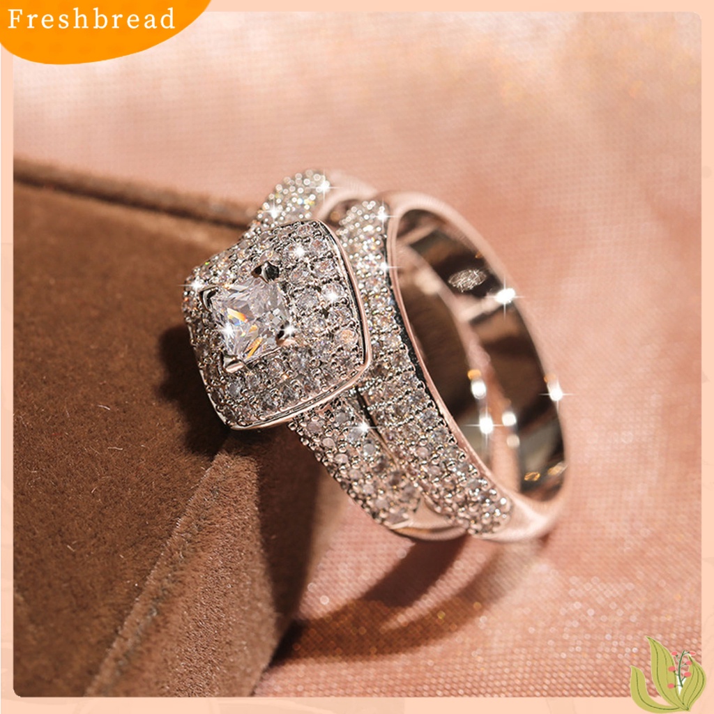 &lt; Freshbread &gt; 2 Pcs Wanita Cincin Mewah Berlapis Mengkilap Persegi Berlian Imitasi Berkilau Berdandan Hadiah Wanita Jari Cincin Perhiasan Pernikahan Aksesori Busana