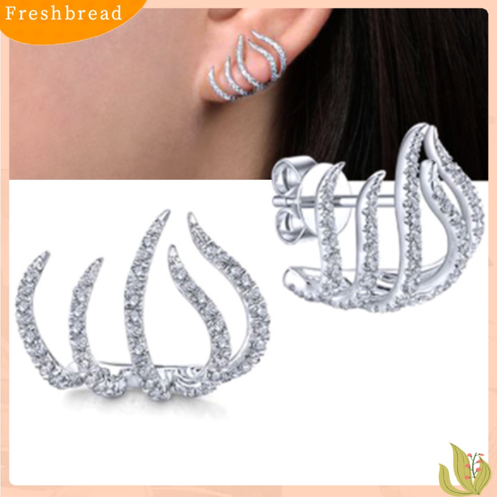 &lt; Freshbread &gt; 1pasang Anting Pejantan Wanita Berkilau Indah Berlebihan Bentuk Cakar Disabit Lady Earrings Perhiasan Wanita