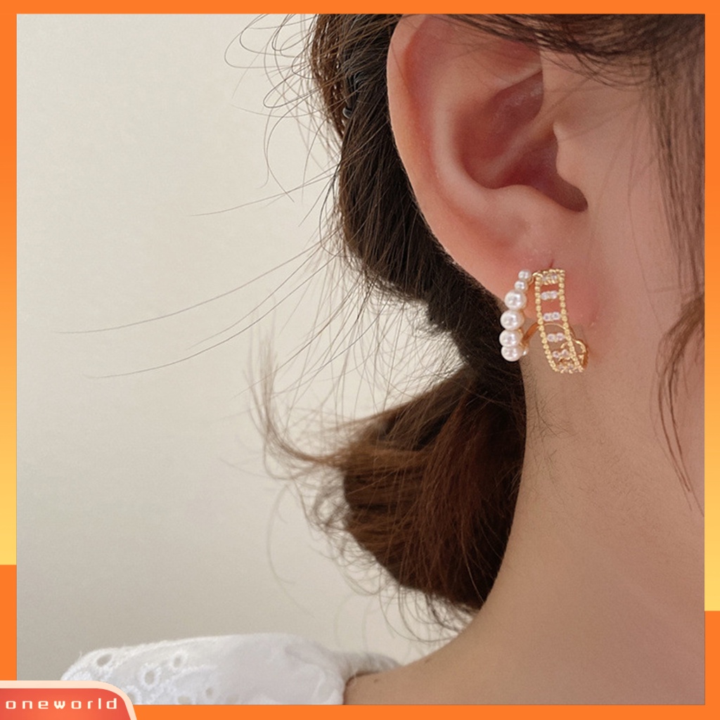 [OWR] 1pasang Anting Pejantan Electroplating Mutiara Imitasi Cubic Zirconia Temperamen Hias Dekorasi Niche Sparkling Split Hoop Earrings Perhiasan Aksesori