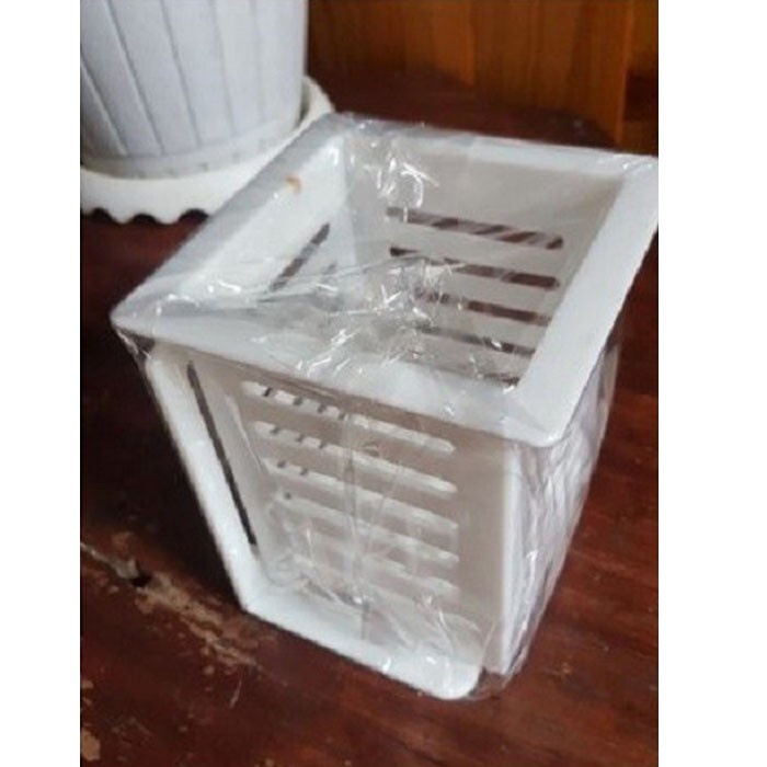 Rak Sendok Garpu Gantung Tempel Dinding