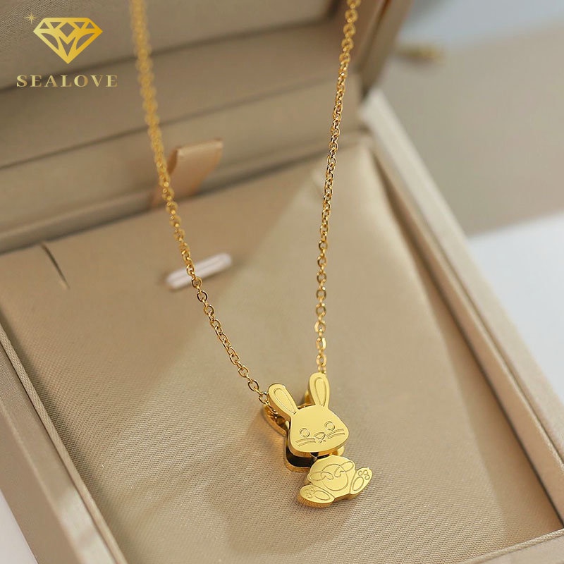 Kalung Titanium Anti Karat Emas 18K Kelinci Berayun Mekanis Lucu Perhiasan Wanita Fashion