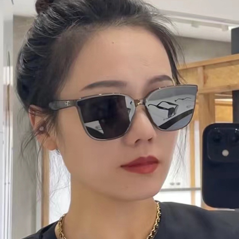 (YUZHU) Vintage Fashion Square Frame Staple Kacamata Hitam Wanita Fashion Korea Y2K Babes Premium Sense Sunglasses