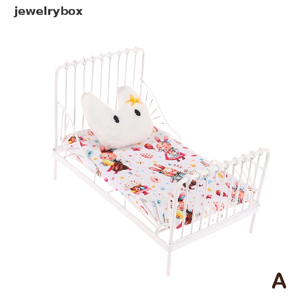 [jewelrybox] 1set 1: 12rumah Boneka Miniatur Besi Eropa Tempat Tidur Cradle Bed Dengan Kasur Bantal Hiasan Gantung Furniture Dekorasi Kamar Tidur Mainan Butik