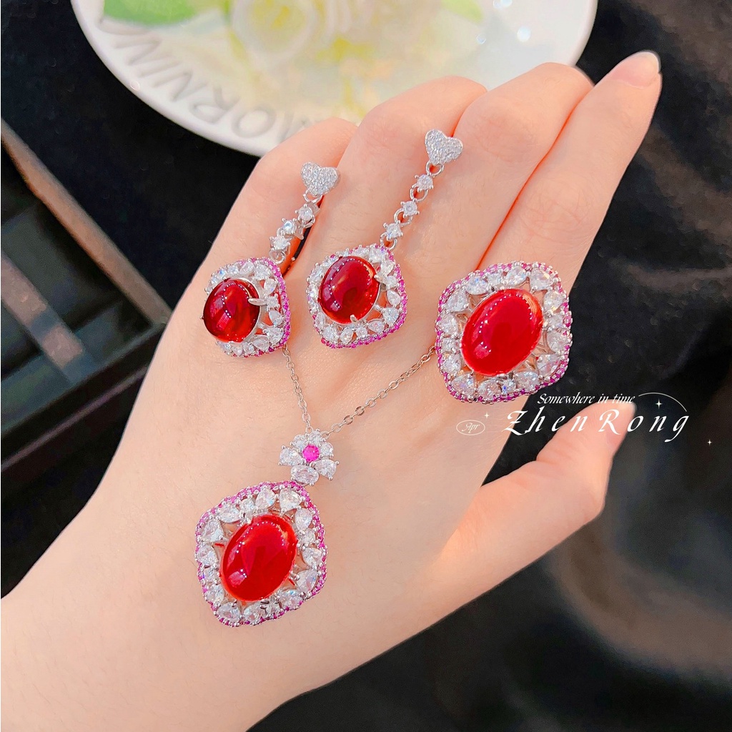 Goldkingdom Fashion Perhiasan Aksesoris Ready Stock Halus Pigeon Blood Ruby Set Telur Merpati Merah Korundum Liontin Warna-Warni Harta Anting Perempuan