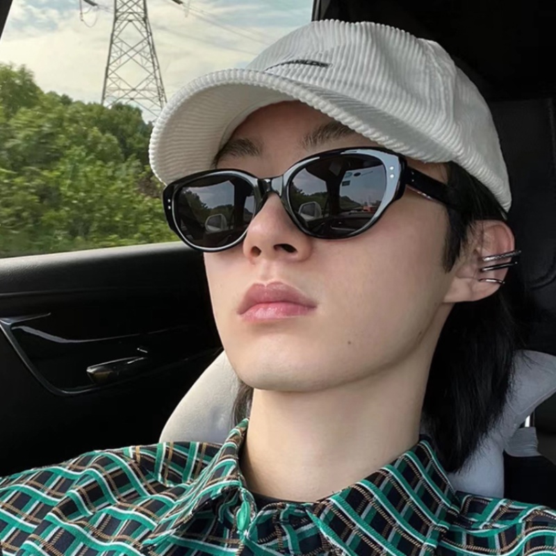 We Flower Kacamata Hitam Putih Panda Cat Eye Vintage Untuk Pria Wanita Trendy Jackson Wang Shades Keren Fashion Sunnies Eyeglasses OOTD Eyewear Ornaments