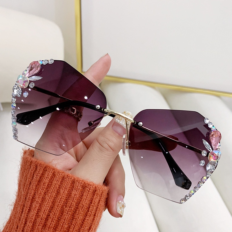 (YUZHU) Korean Fashion Oversized Rimless Sunglasses Metal Diamond Kacamata Hitam Anti UV Untuk Wanita