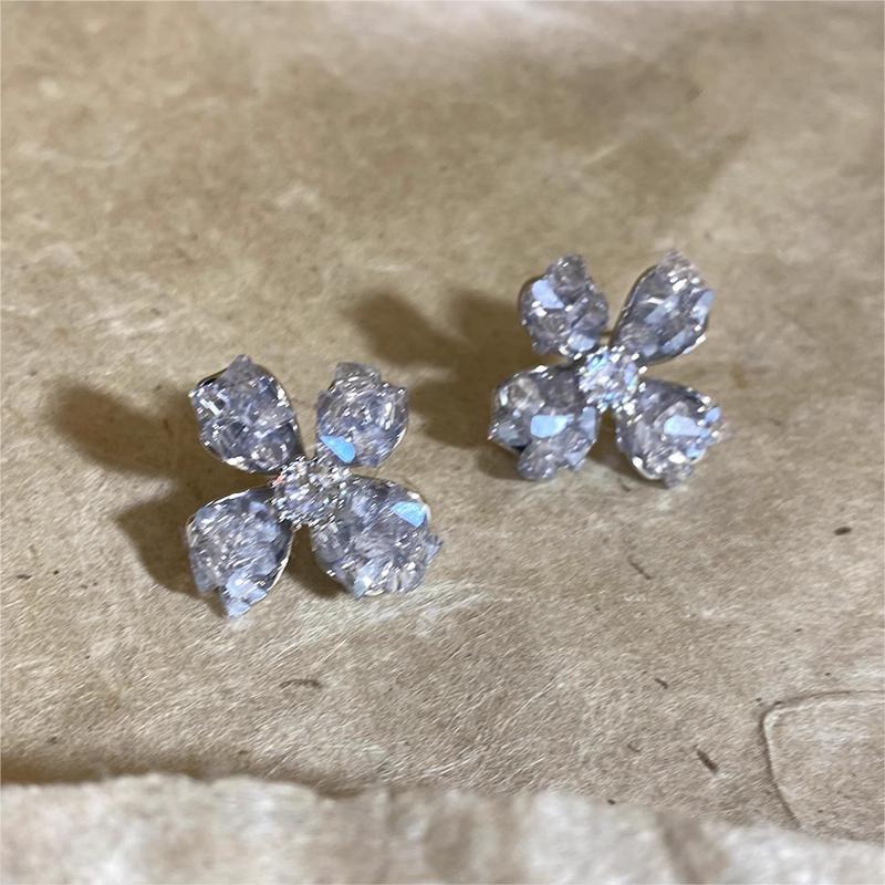 Anting Kristal Fashion Korea Wanita Musim Panas Anting Bunga Baru Mewah Ringan2023Baru