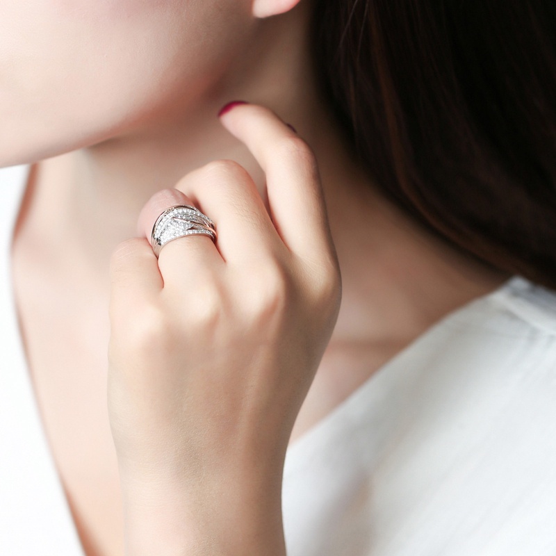 Cincin Tunangan Wanita Zirkon Hias Jala Interwoven Manis Romantis