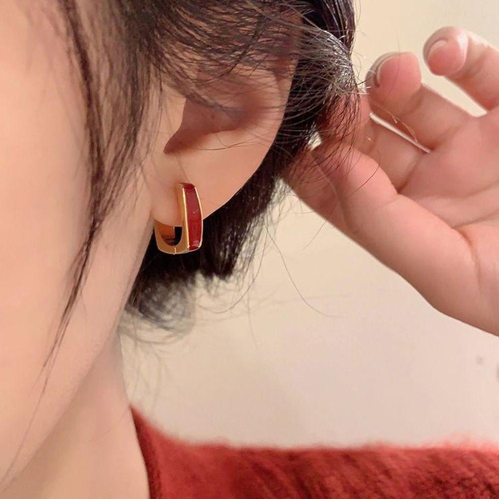 Needway Wanita Anting Hoop Minimalis Halus Desain Niche Fashion Perhiasan Gadis Hadiah Bentuk Persegi Gaya Korea Earrings