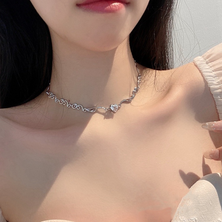 Kalung Malaikat Bersayap Unik Dengan Kristal Berkilau Untuk Wanita